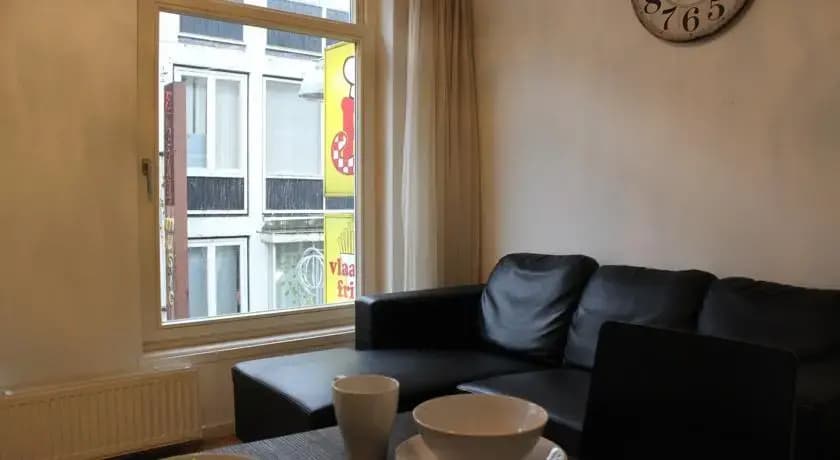 Leidse Square Apartments - photo 2