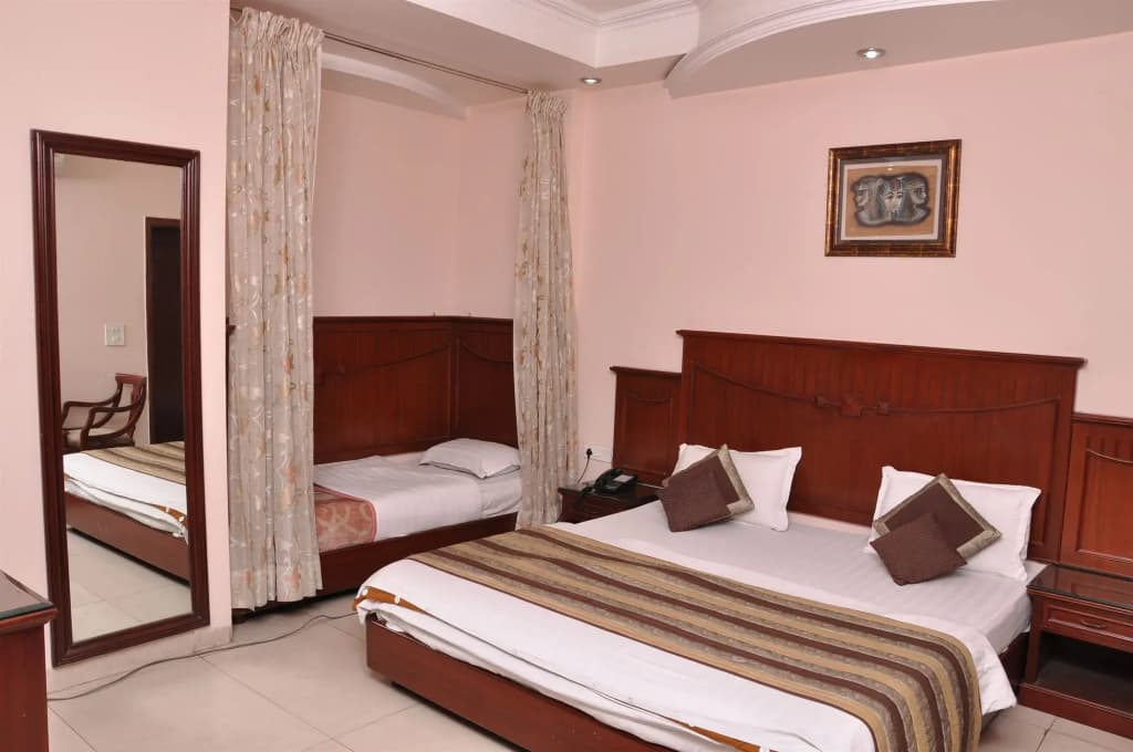 Hotel Legend International - photo 2