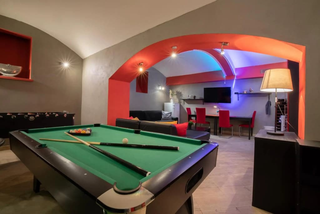Party Underground with Pooltable - photo 11