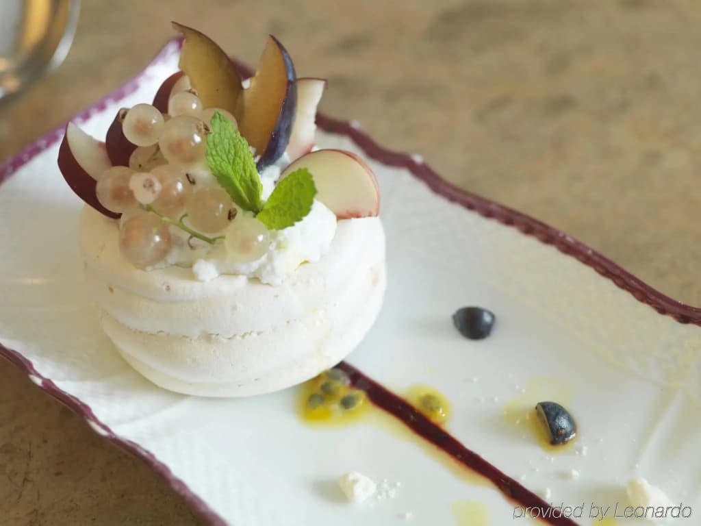 Hotel Savoy - photo 11