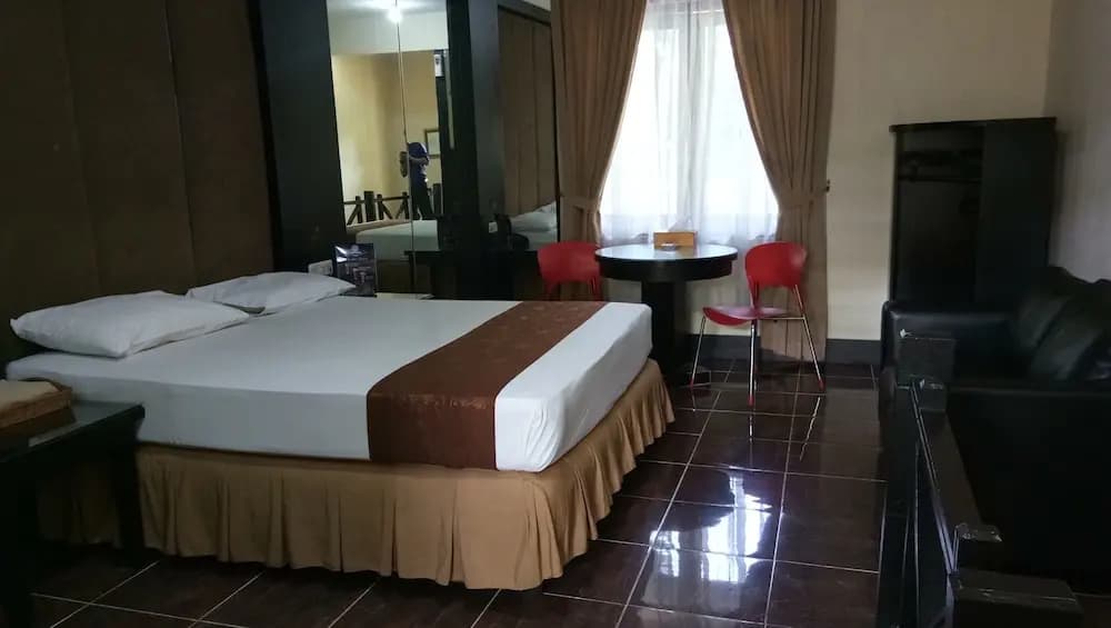 C'One Hotel Cempaka Putih - photo 5
