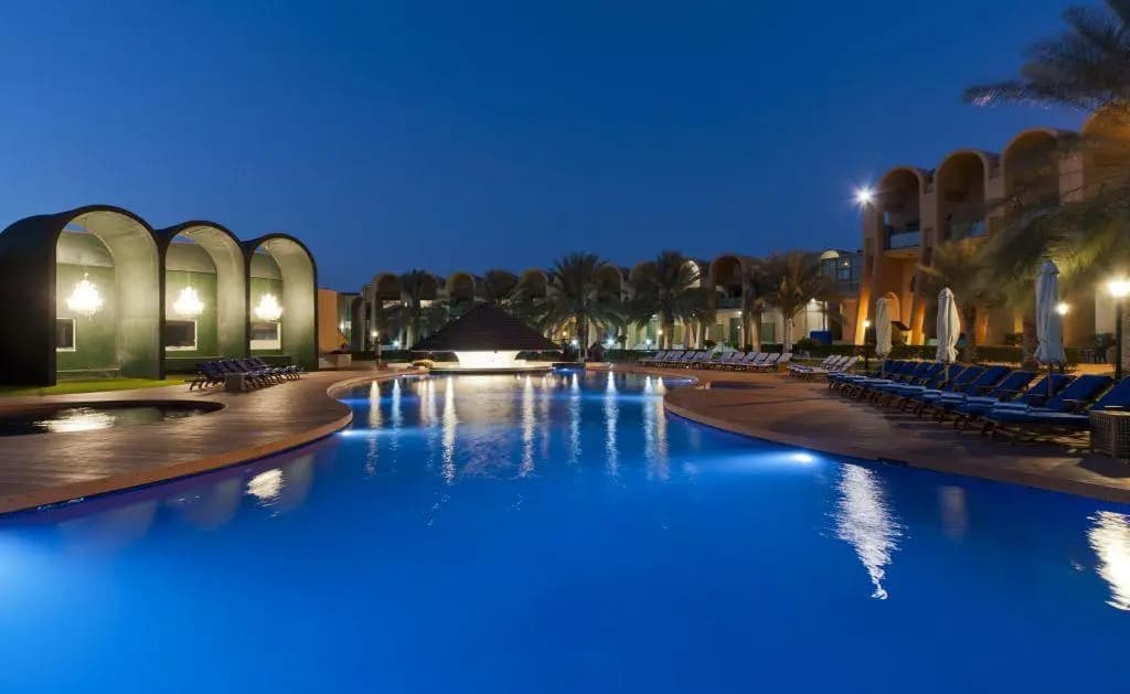 Golden Tulip Al Jazira Hotel - photo 10