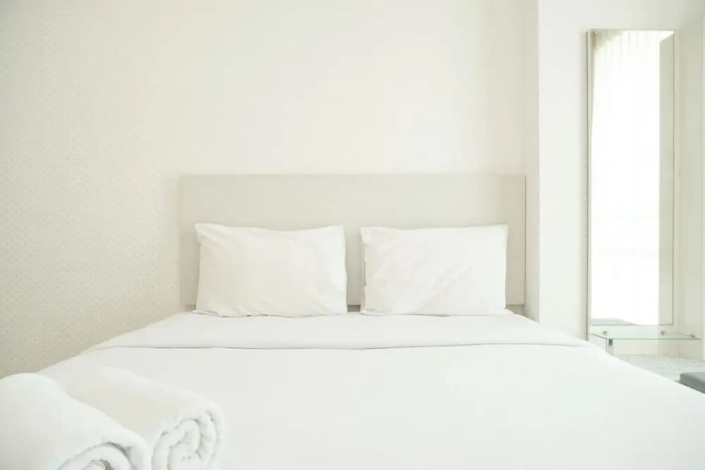 Nice And Comfort 1Br Apartment At Woodland Park Residence - photo 15