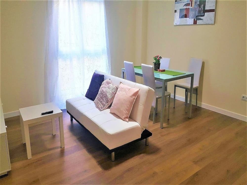 MC YOLO Apartamentos Espacio América - photo 4