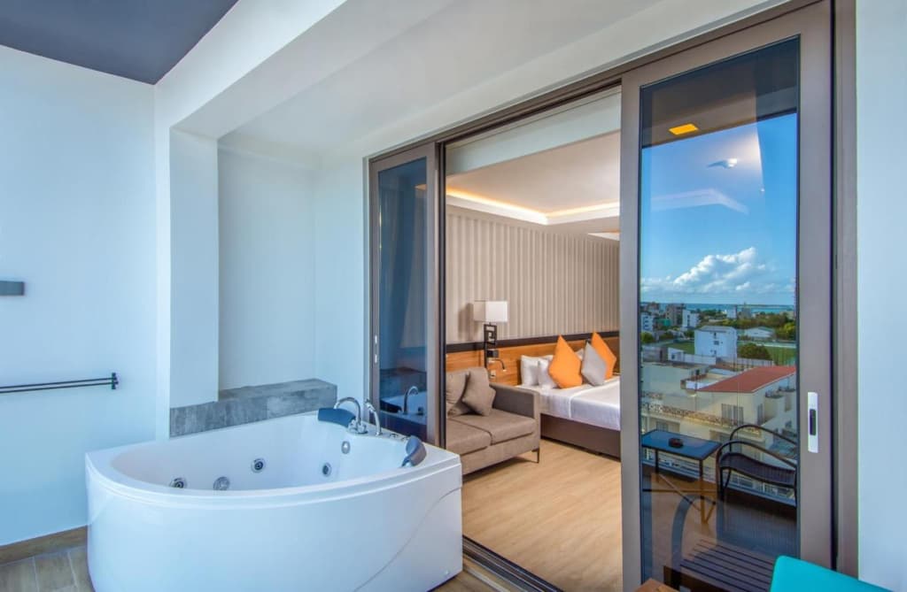 Triton Prestige Seaview and Spa Hotel - photo 35