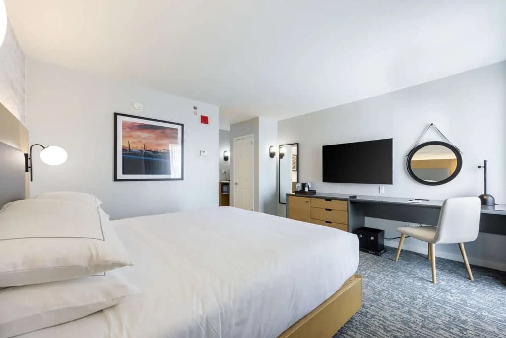 Doubletree By Hilton New York Jfk Airport Hotel - photo 19