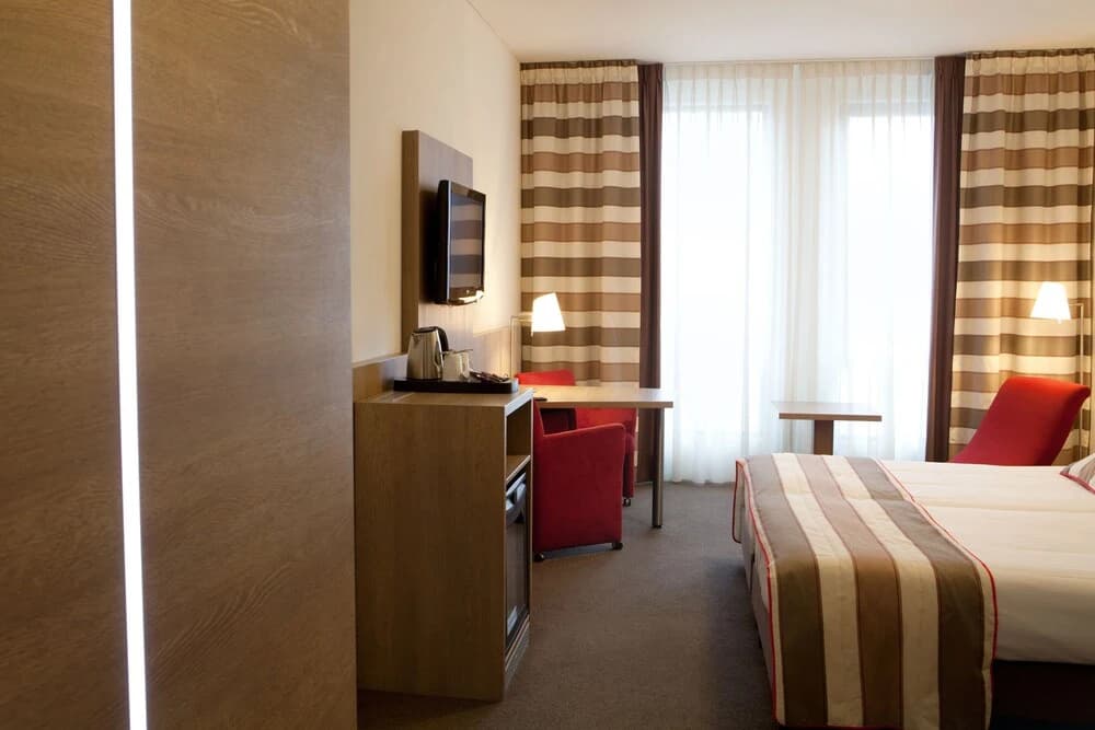 Skotel Amsterdam, Hotelschool The Hague - photo 25