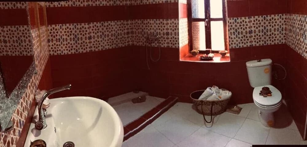 Jenna House - Hostel - photo 6