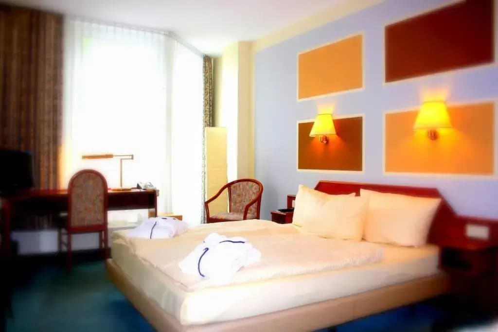 SensCity Hotel Berlin Spandau - photo 17
