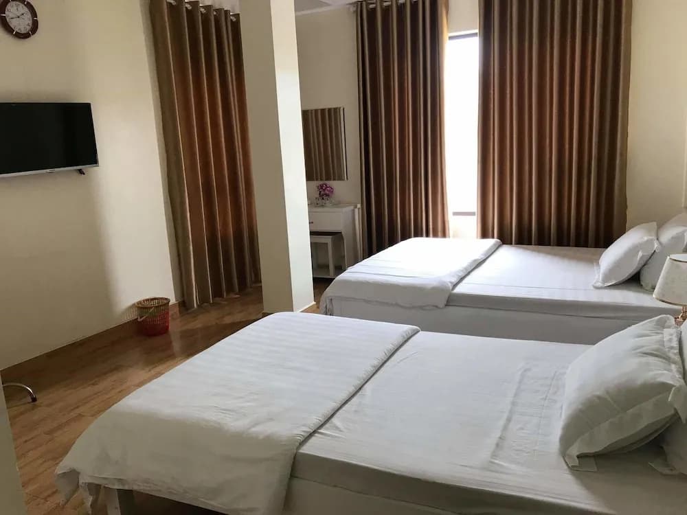 Dragon Hotel - photo 2