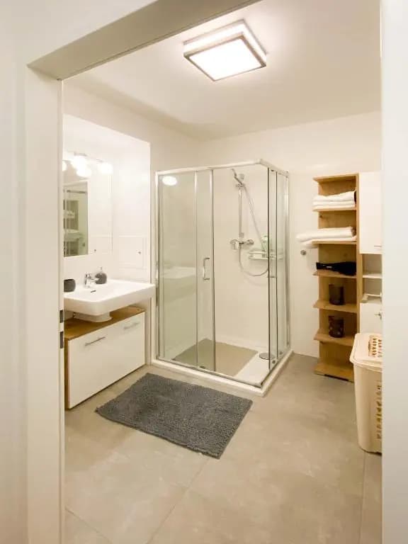 International Apartment - photo 5