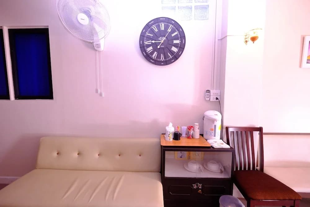 ADD Home Hostel - photo 3