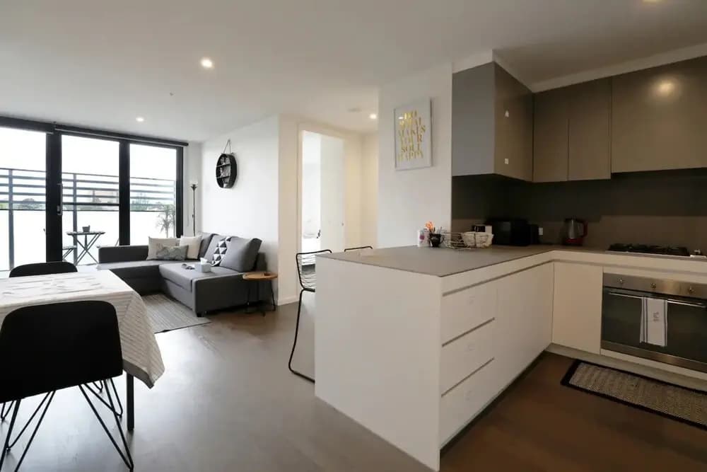 Stylish And Modern 2 Bedroom Melbourne Retreat - photo 15