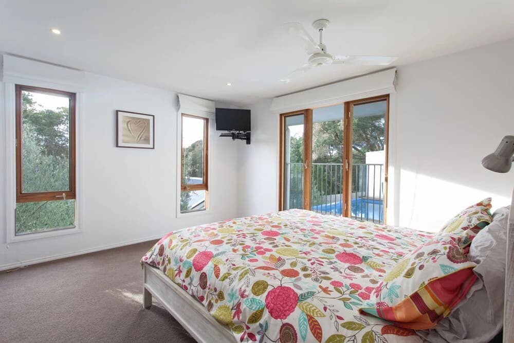 The White Beach House - photo 11