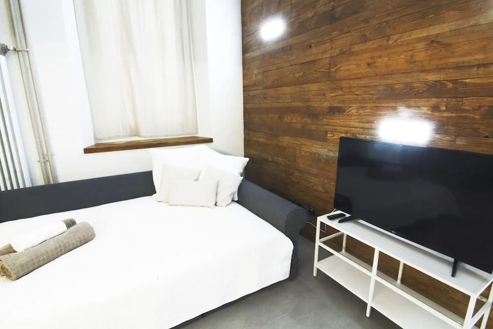 Alessias Flat Piazza Prealpi 3 - photo 6