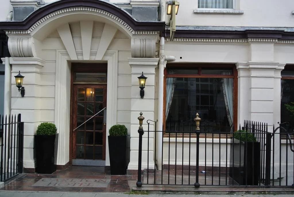 Carlton Hotel - photo 22