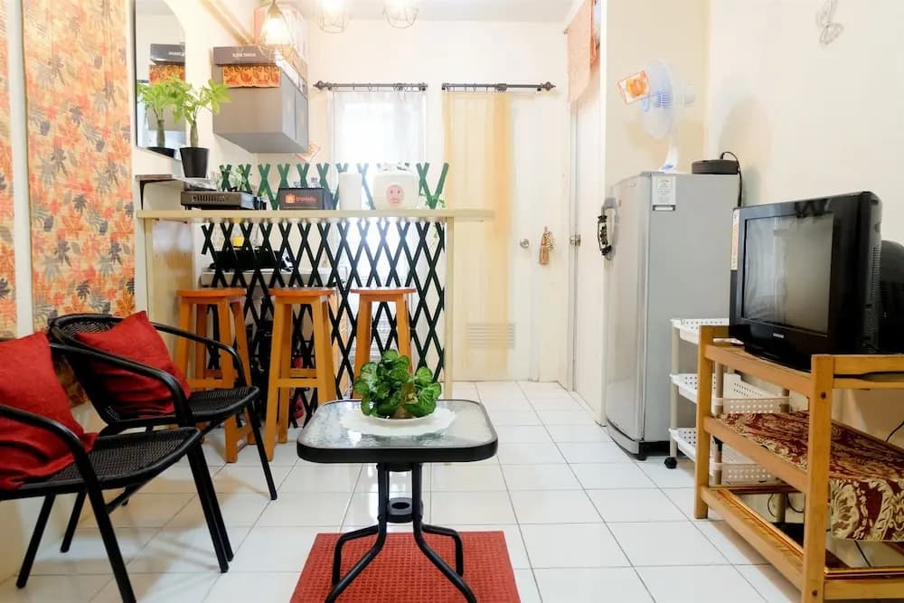 Spacious 2BR Gading Nias Apartment - photo 5