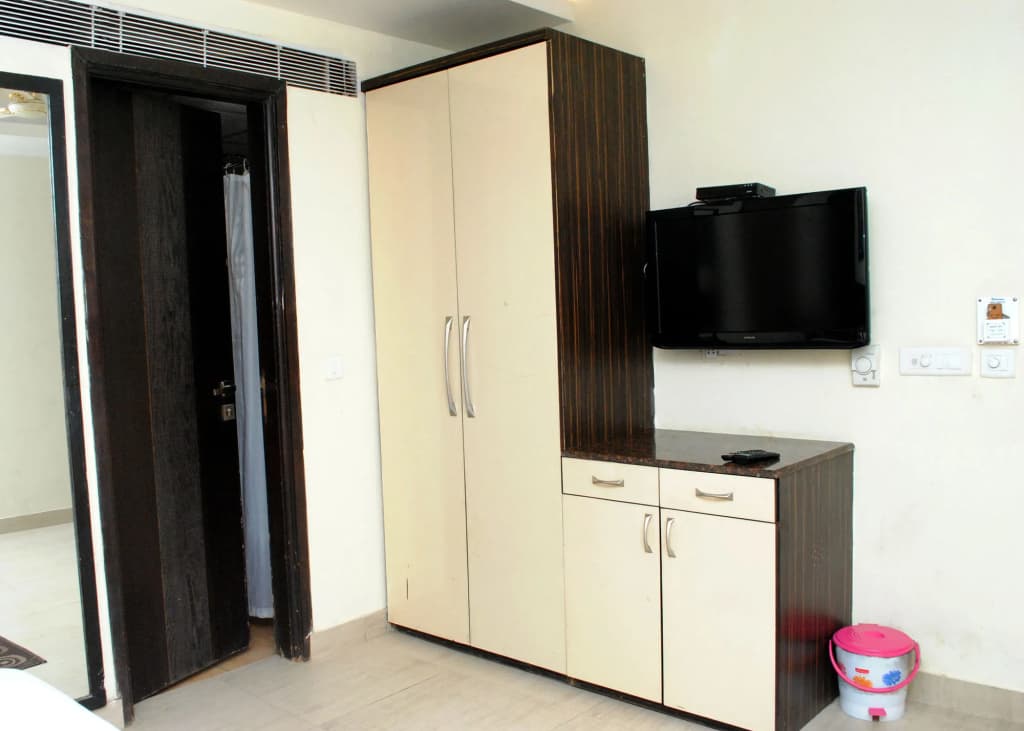 The Gold Inn Paharganj - photo 14