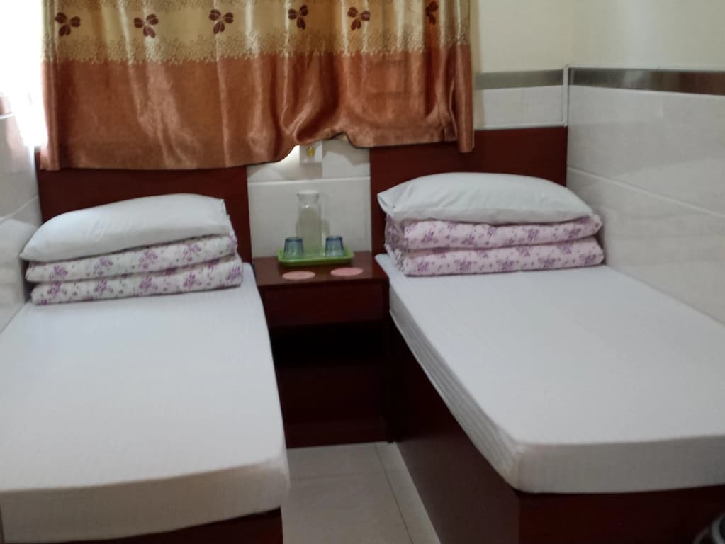 E-Dragon Hotel - photo 2