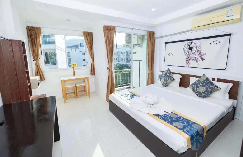 Bad Boys Guesthouse Patong - photo 34