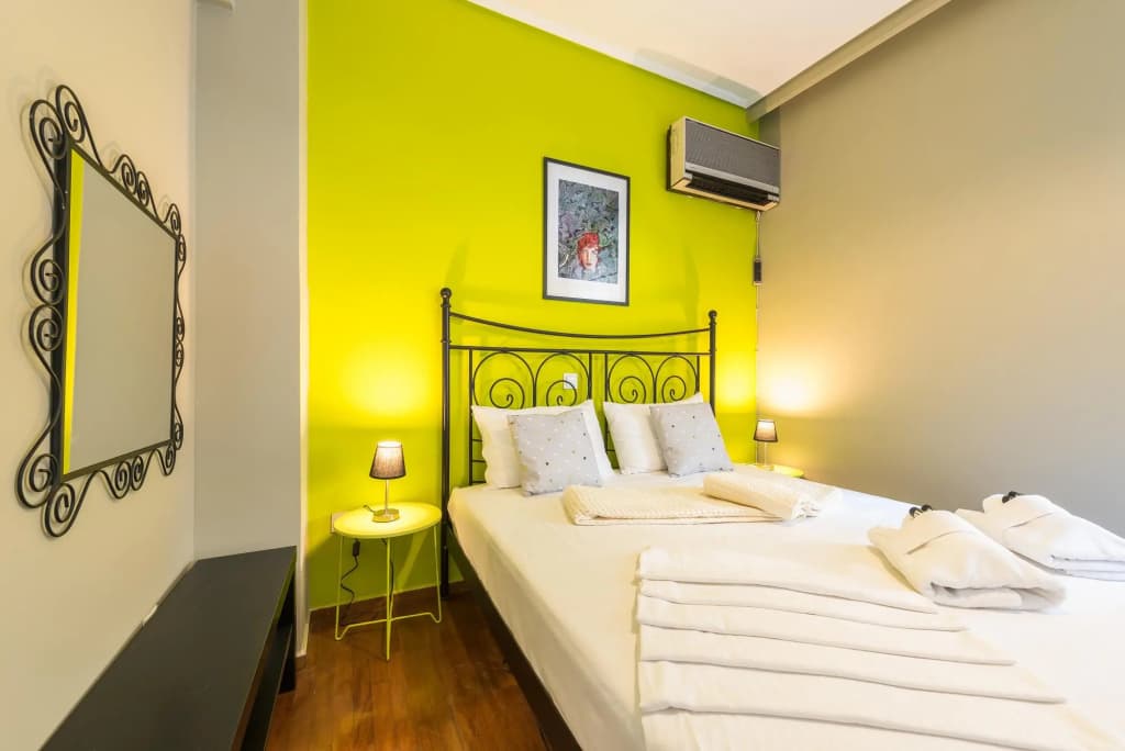 Stylish Apartment with Balcony by Cloudkeys - photo 7