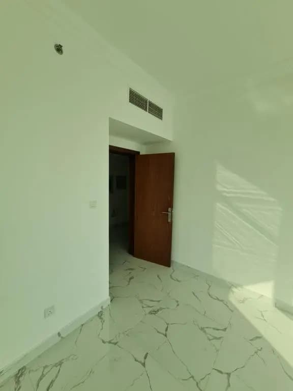 Ajman 1403 - photo 2