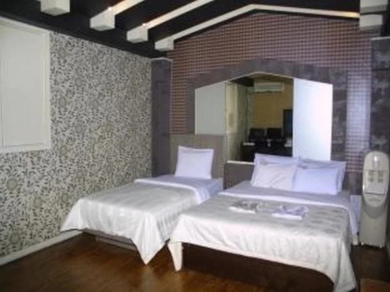 Hotel Parkway - photo 16
