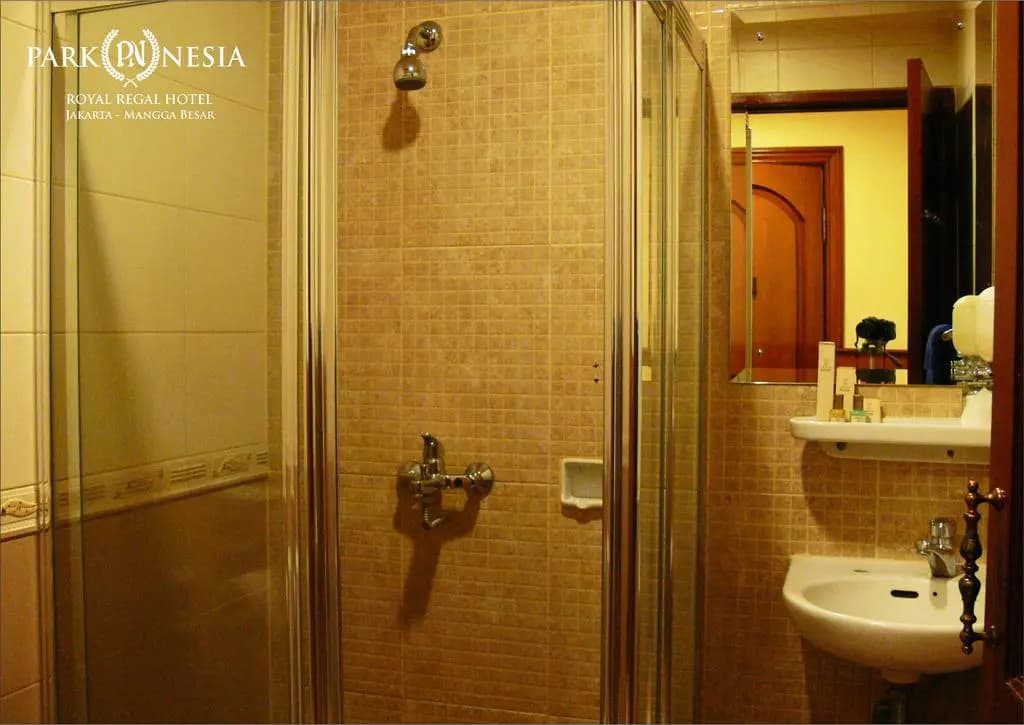 Park Nesia Royal Regal Hotel Jakarta - Mangga Besar - photo 9