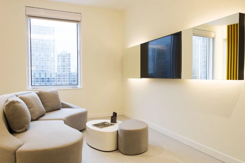 B-aparthotel City West - main photo