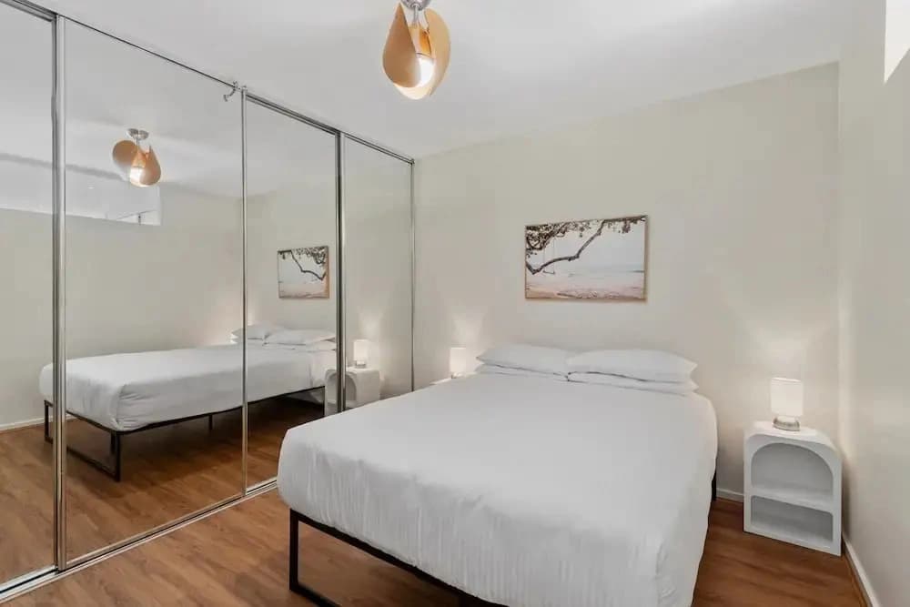 Stylish North Melbourne Stay - photo 1