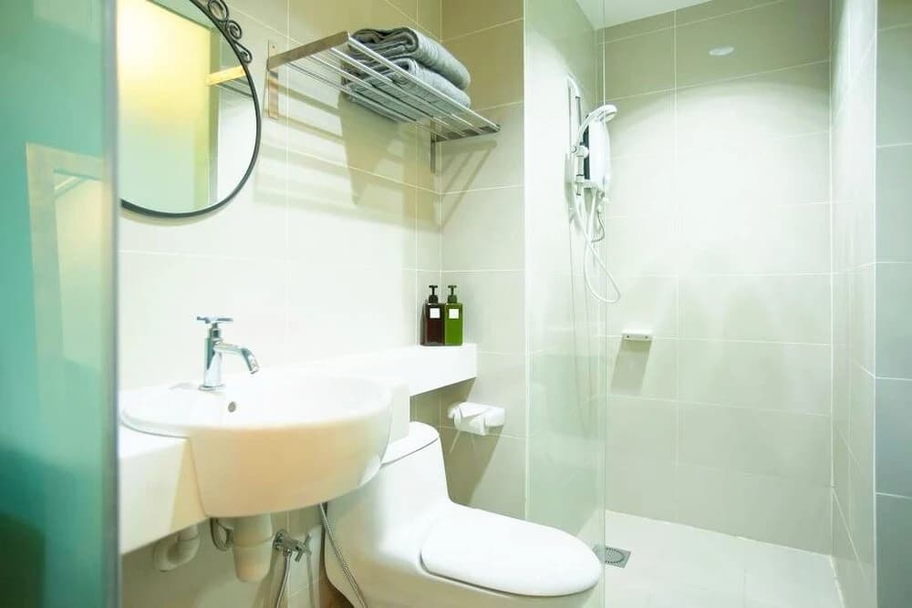 Kl101 Service Suite at the Scott Garden - photo 8