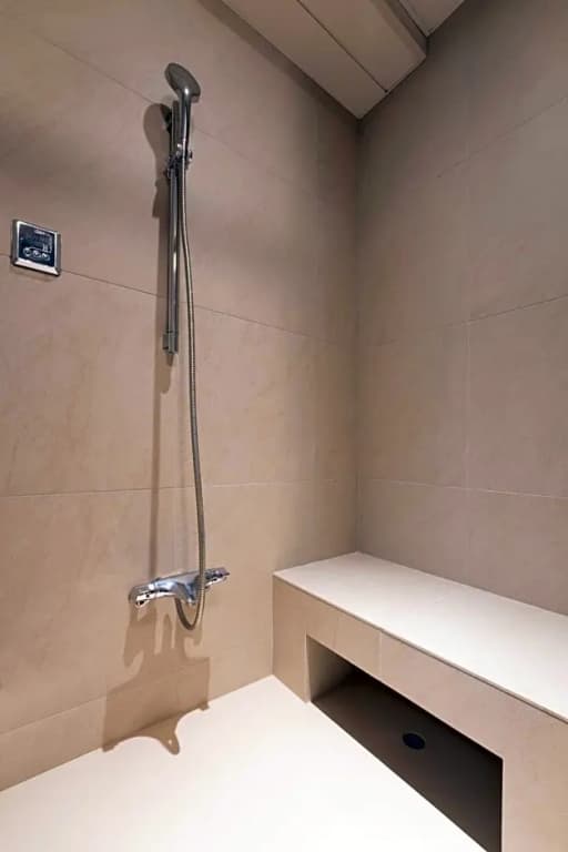 hotel hisoca ikebukuro - photo 2