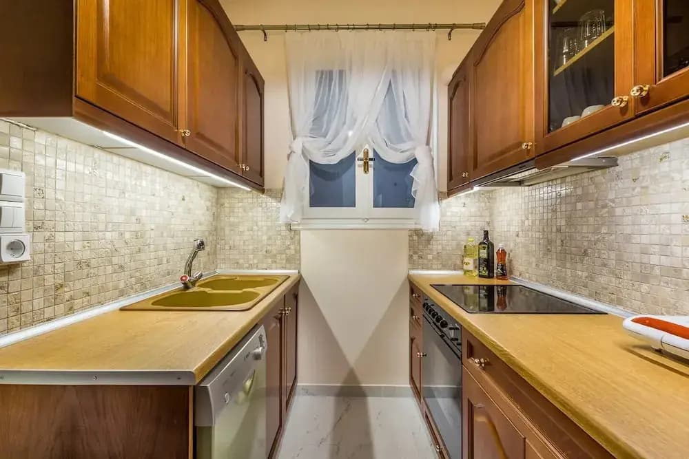 Chic flat in Kolonaki next to American Embassy - photo 12