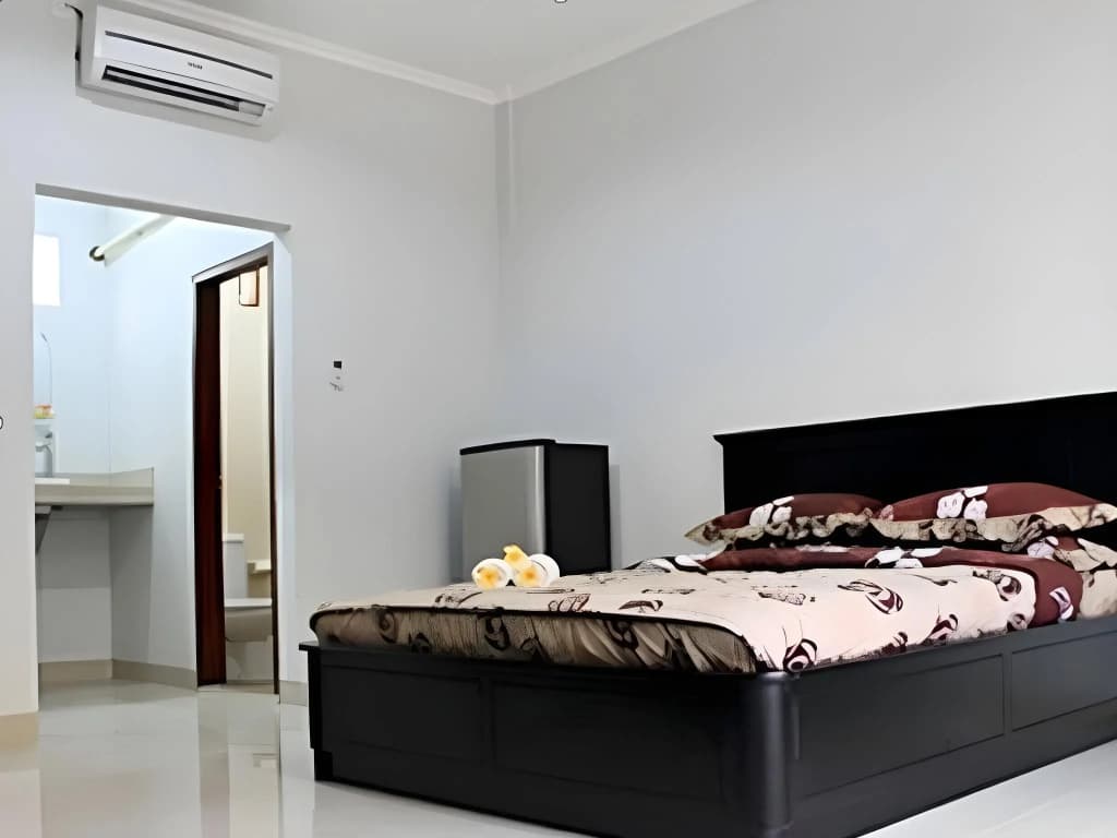 Swandewi Homestay - photo 16