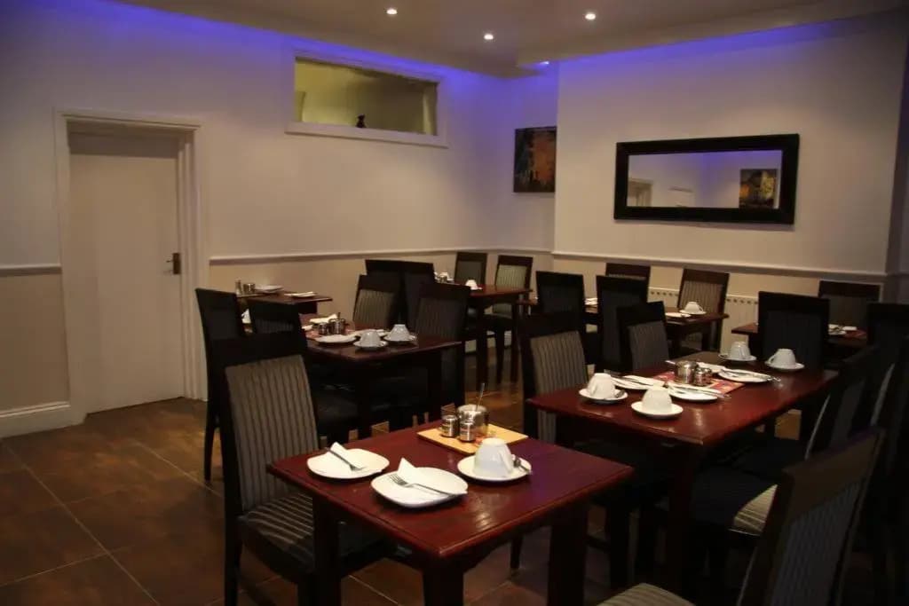 Kingsway Park Hotel at Park Avenue - photo 16