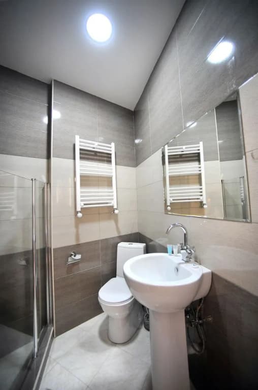 RK Hotel - photo 10
