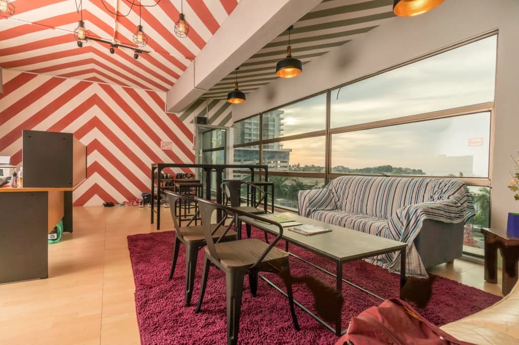 Seaview Capsule Hotel - photo 19