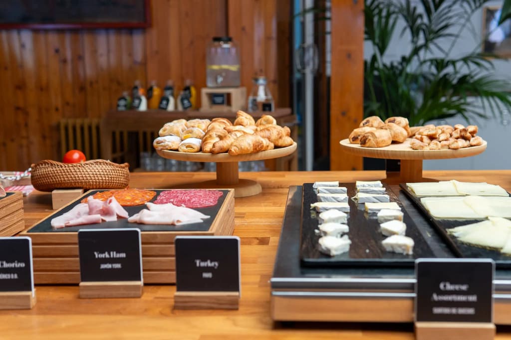 Meson Castilla Atiram Hotel  - photo 34