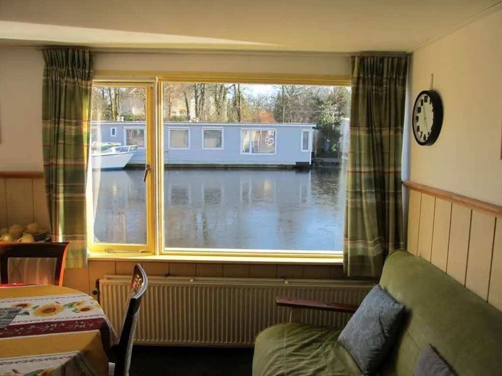 Houseboat under the Mill - photo 7