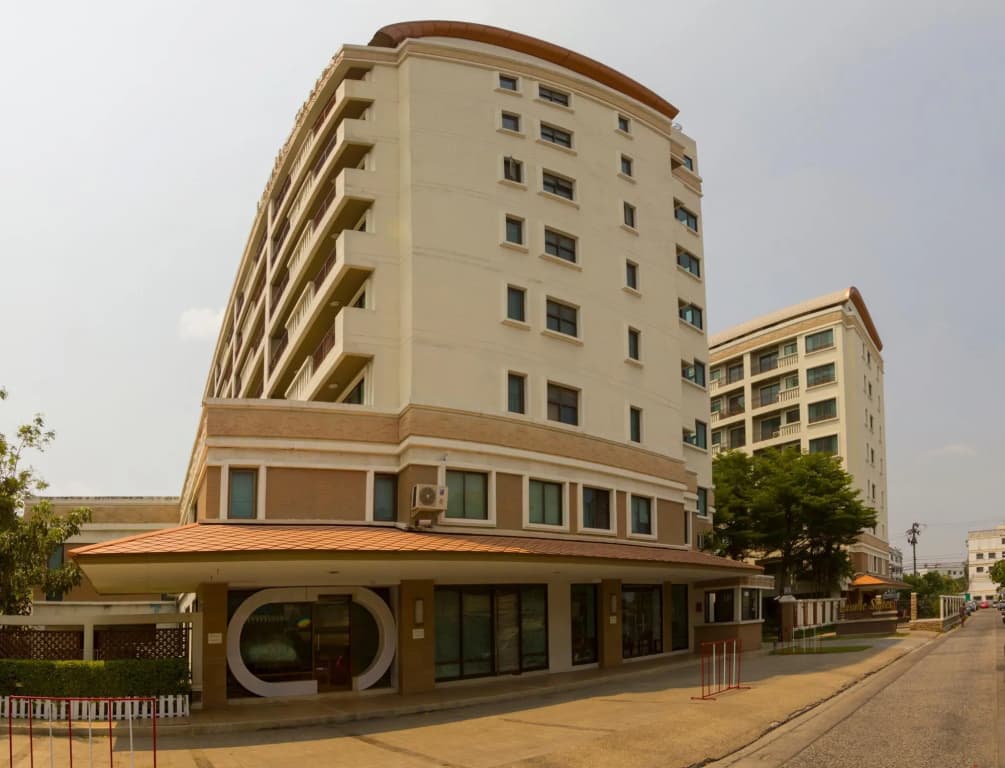 Lasalle Suites Hotel & Residence - main photo