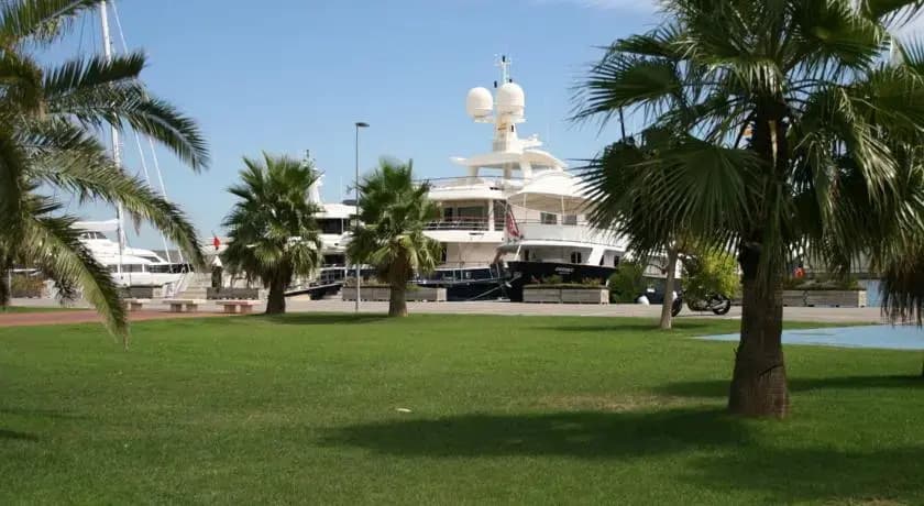 St. Katharine Bed & Breakfast Boat Barcelona - photo 6