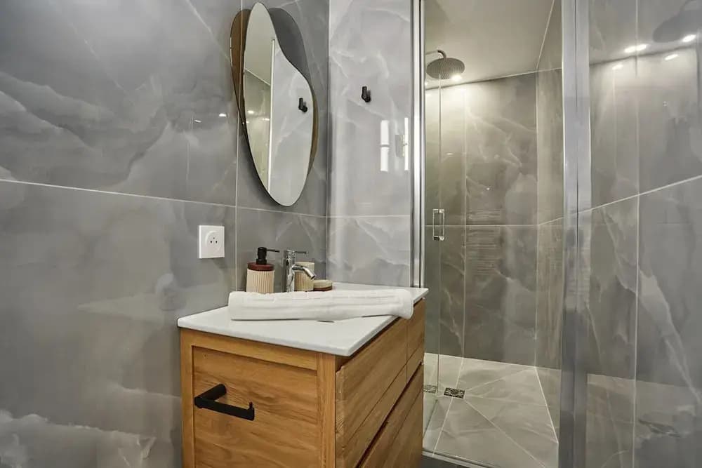 Apartment in the Center of Paris - photo 5