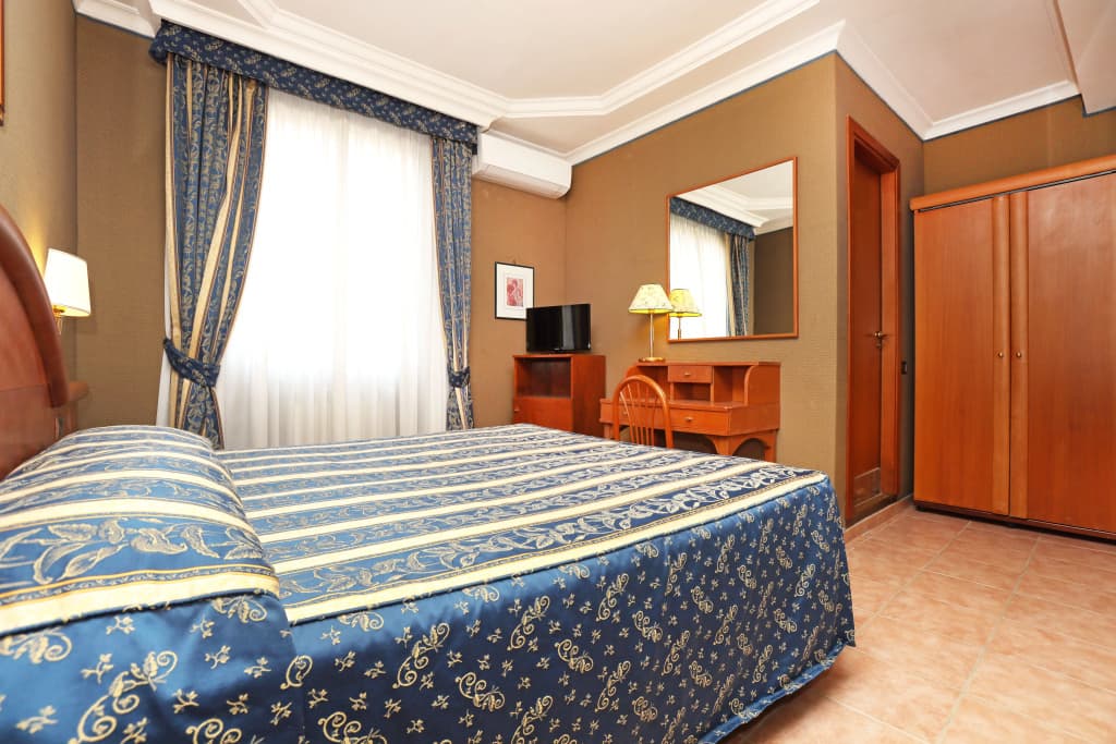 Hotel Rimini - photo 6