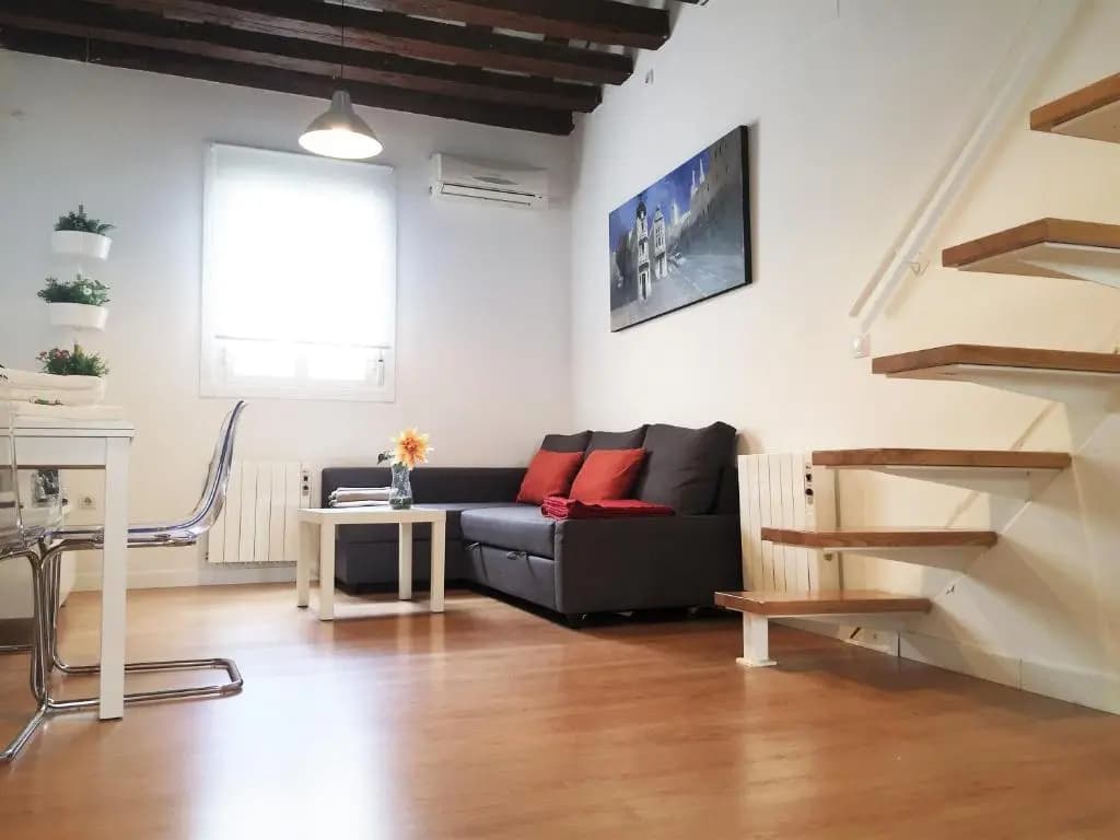Apartamento atico en Puerta del Sol - photo 10