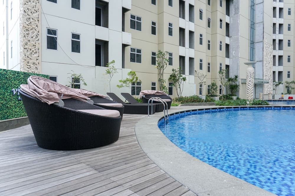 Studio Apartment Near Bojong Indah Station At Vittoria Residence - photo 14