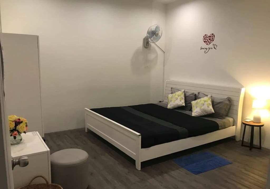 Mr Travel Hostel - photo 2