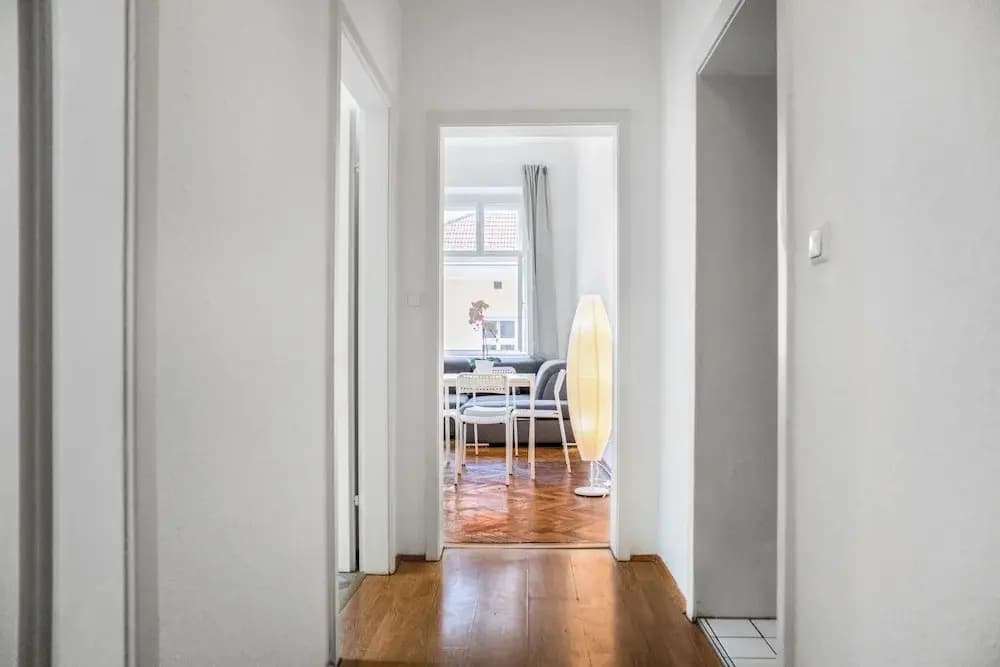 Spacious 2BR Apartment Long Stay Rennweg - photo 4