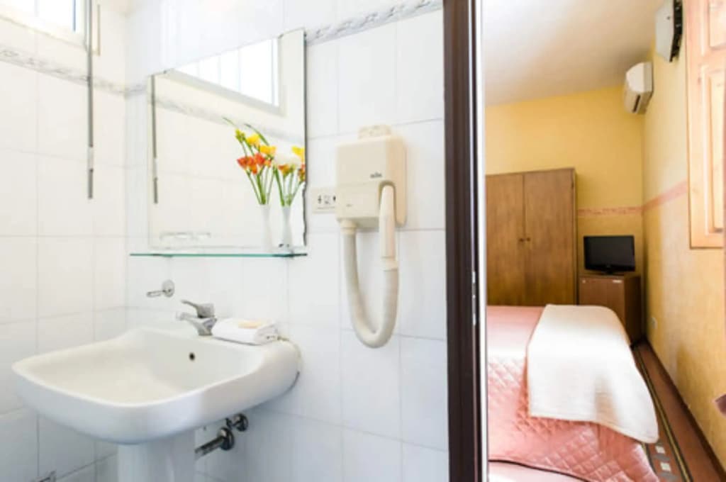 Hotel Fiorita - photo 8