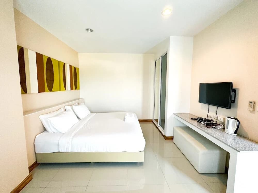 The Island Resort - photo 4