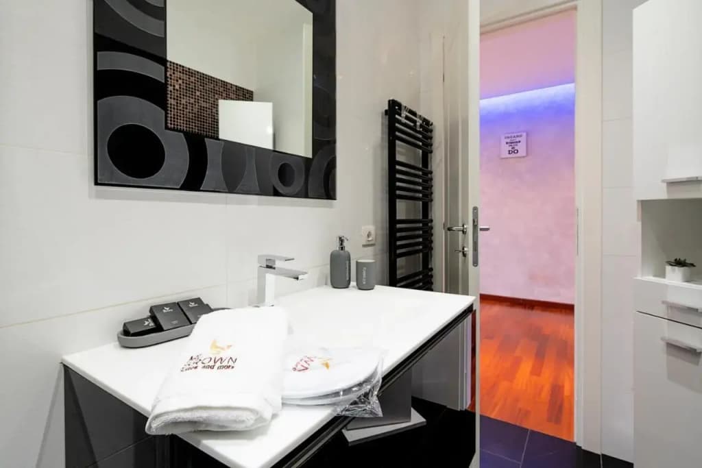 Mr Brown Suites - EUR - photo 7